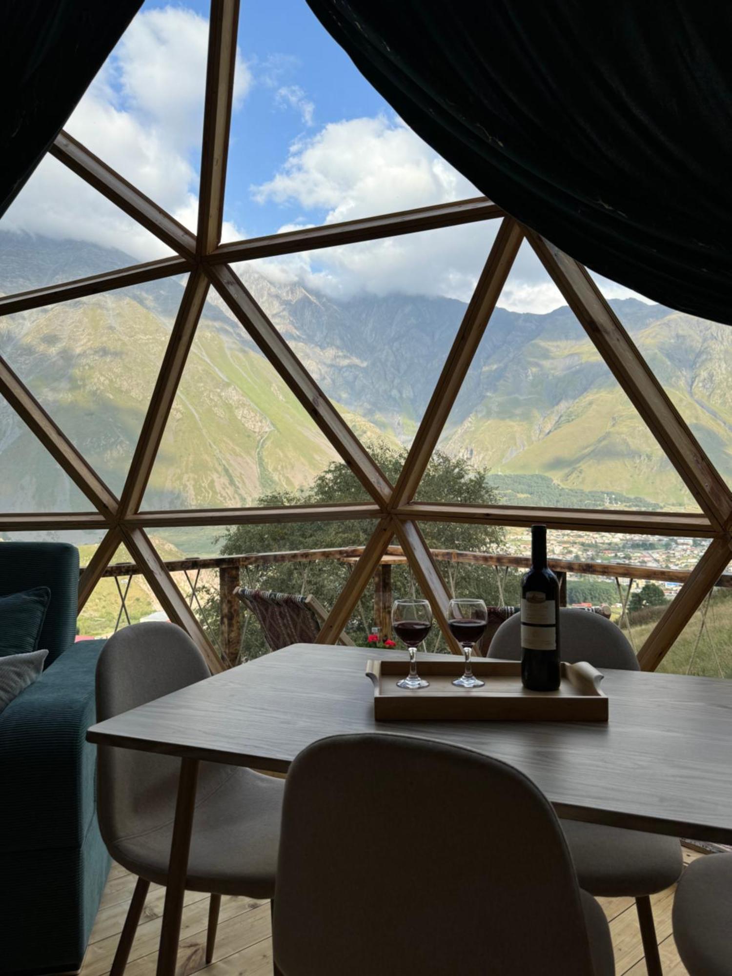 Glamping Emerald Kazbegi Esterno foto