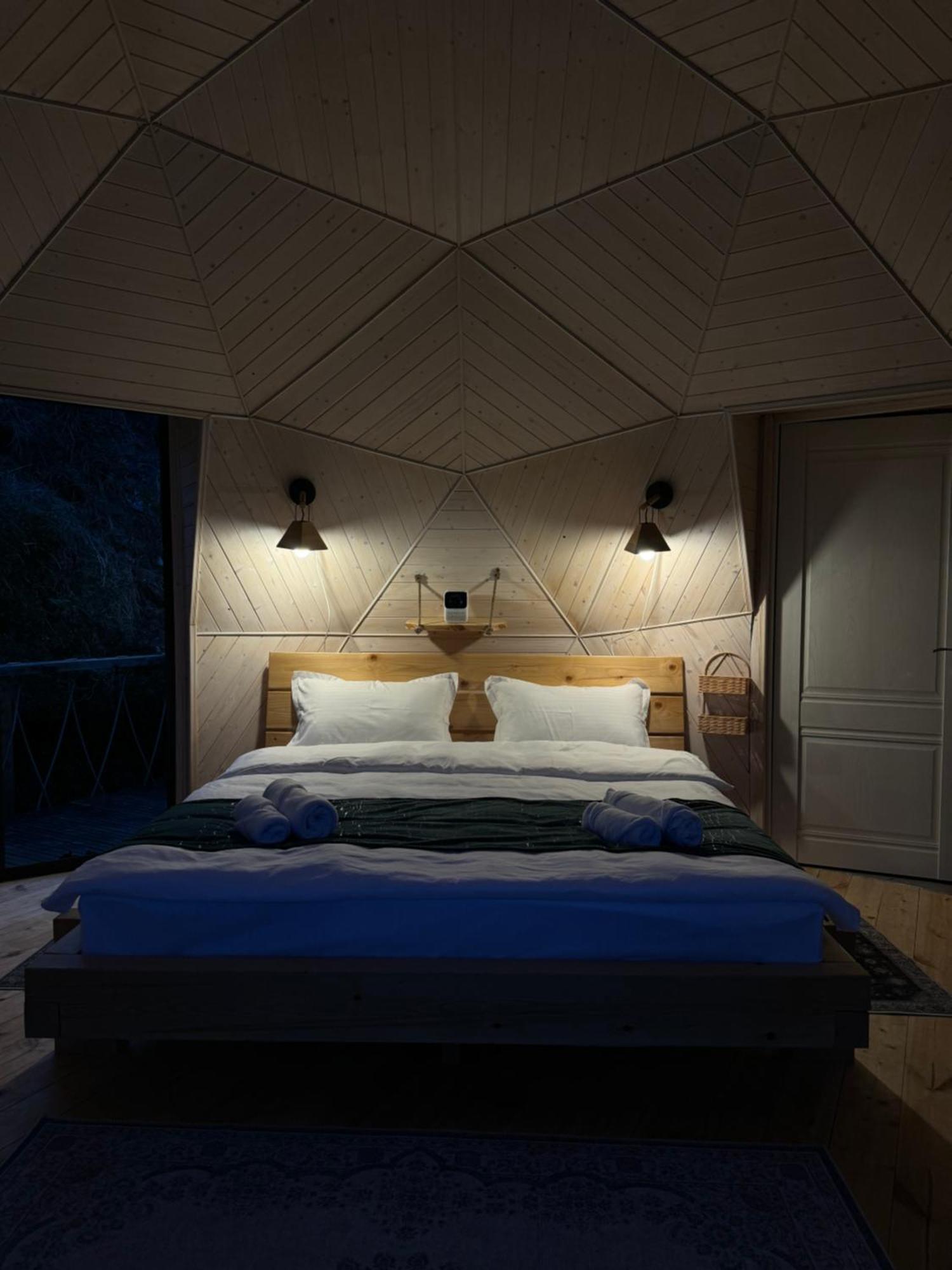 Glamping Emerald Kazbegi Esterno foto